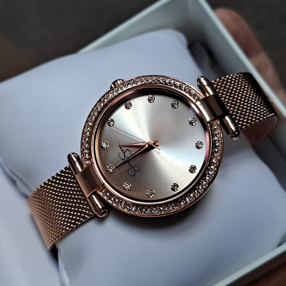 Rose gold watch - Picture 3 of 8